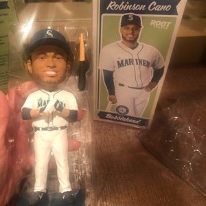 NEW ROBINSON CANO BOBBLEHEAD. SEATTLE MARINERS